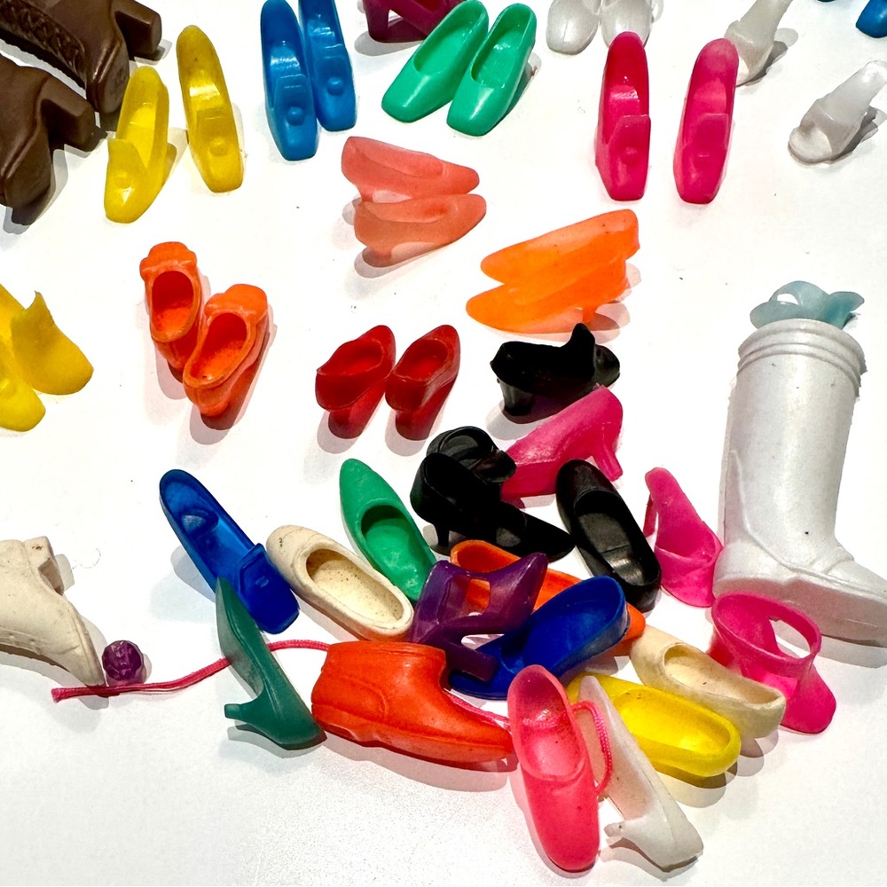 Vintage Barbie Shoes Set of 21 with additional singles